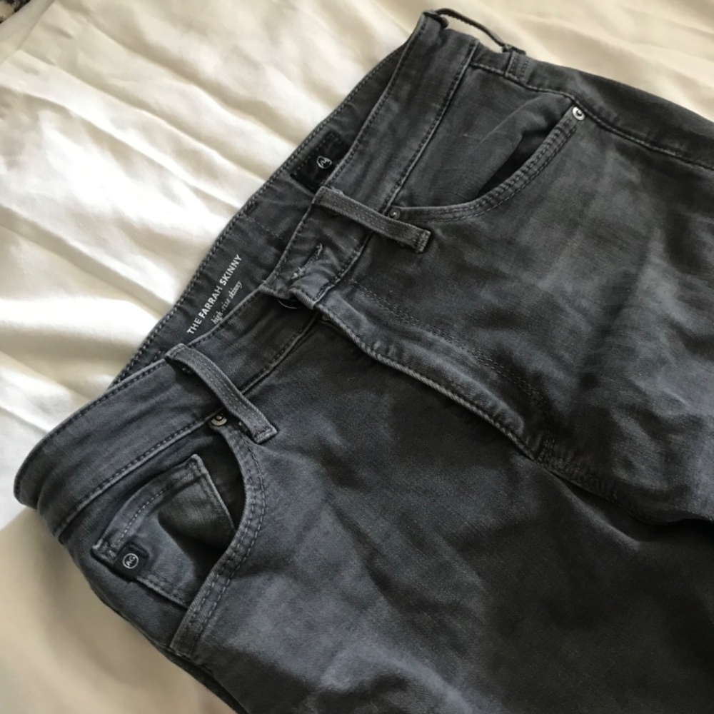 EUC size 26 (fit 27 too) Grey stretchy comfy The Farrah Skinny jeans - Picture 2 of 7